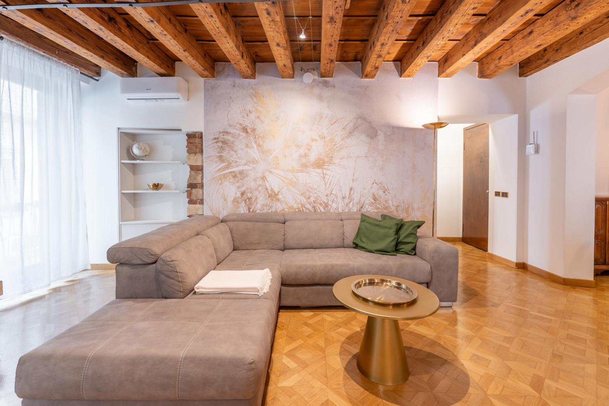 Sgarzerie Luxury Flat 2 120mq Verona