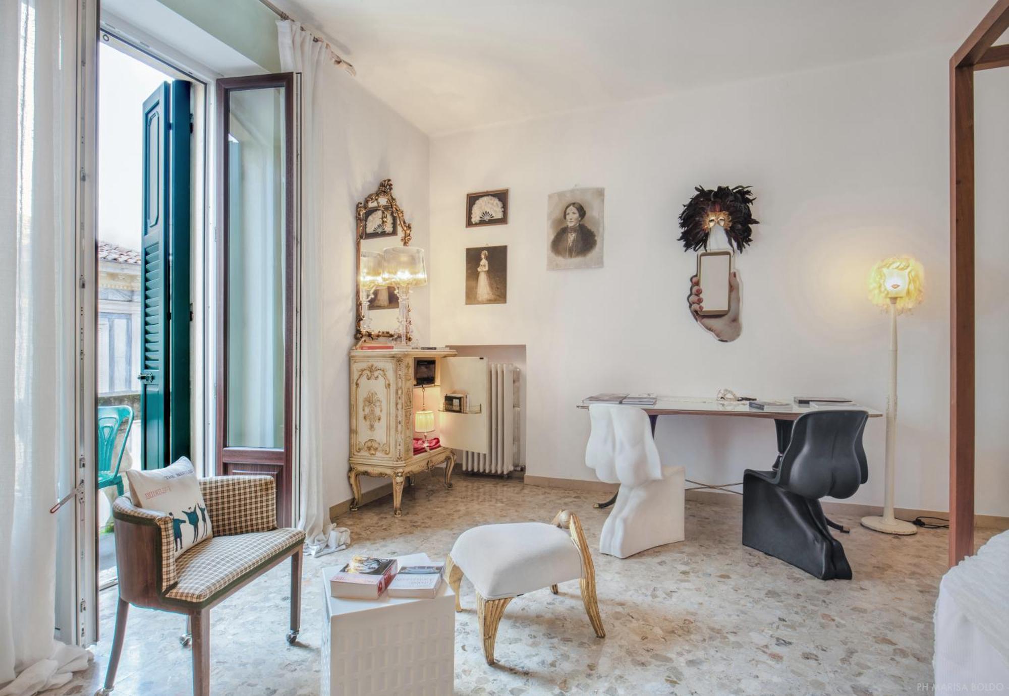 Billie's Flat White - Art & Design In Historic Centre Verona