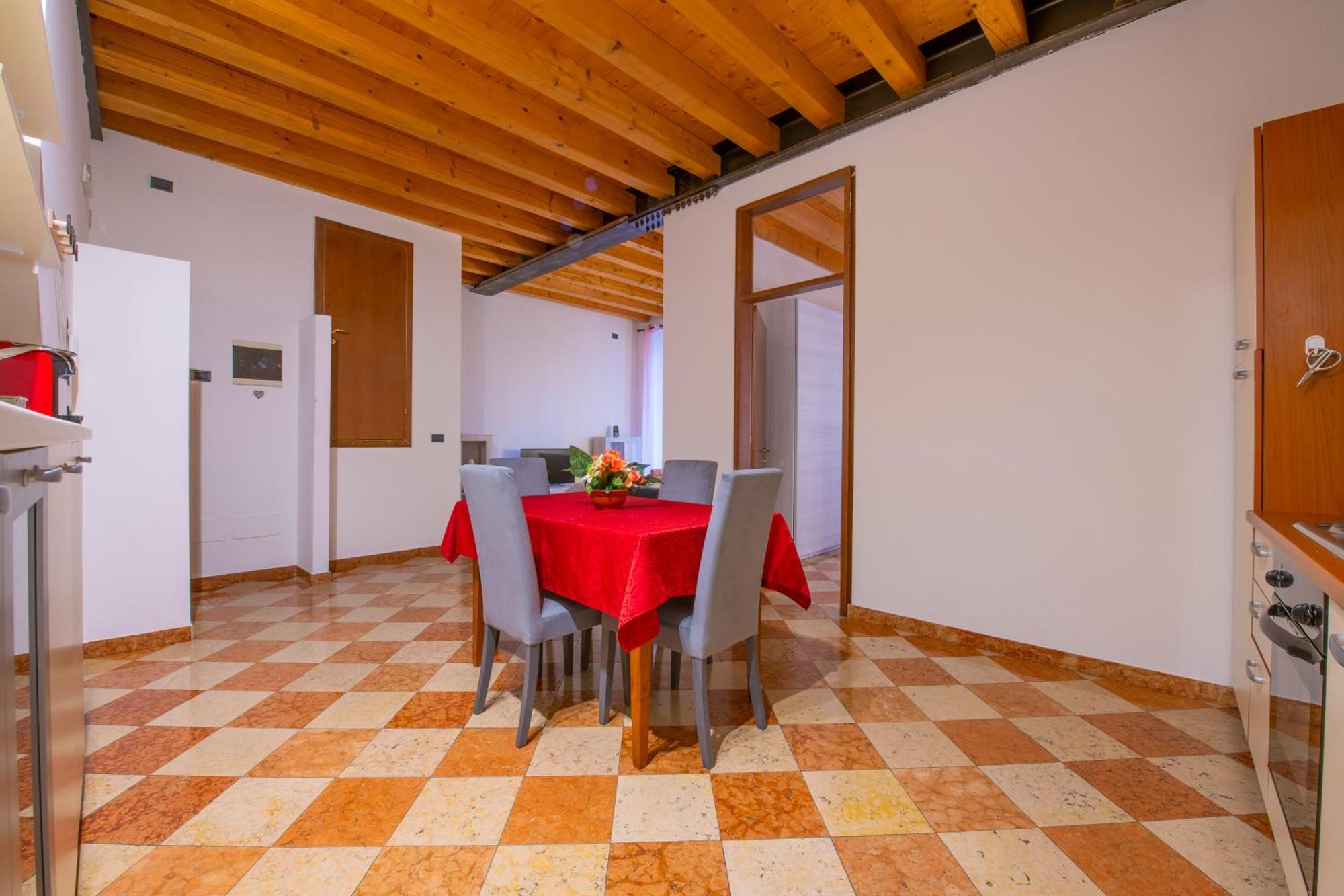 Apartment Arena Mazzini *