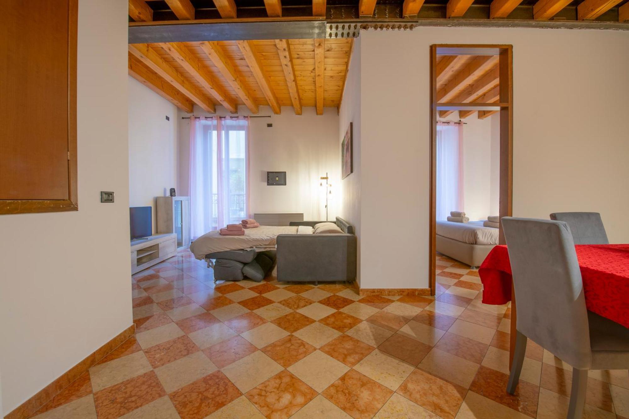 Apartment Arena Mazzini