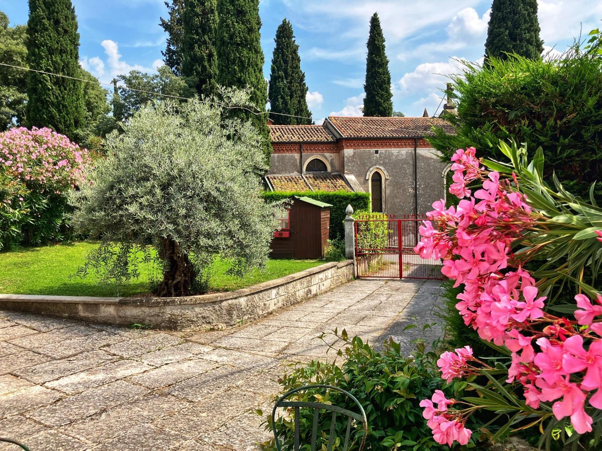 Castel Montorio - Camera Matrimoniale Con Bagno In Casa Condivisa