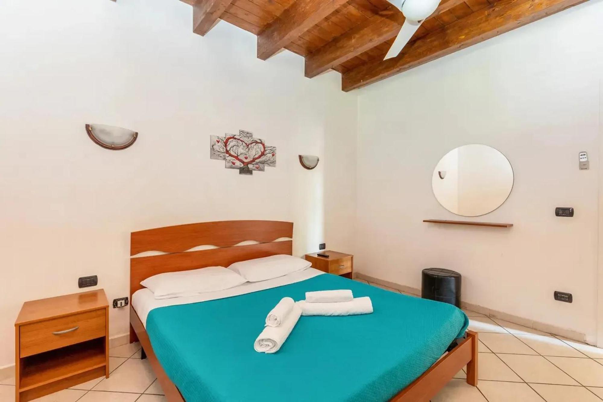 Charming In With Terrace Apartment *