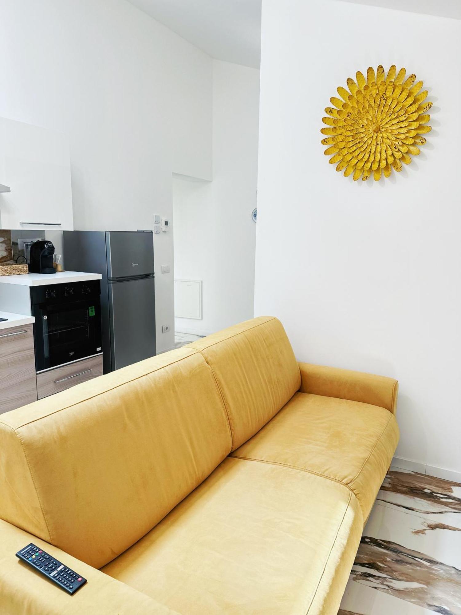 Parisi - Fiera Luxury Golosine 3 *