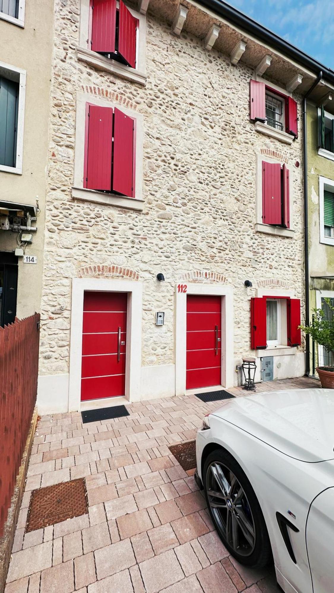 Apartment Parisi - Fiera Luxury Golosine 3 *