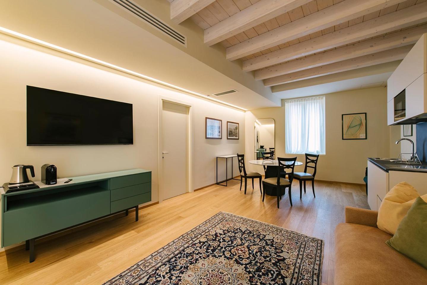 Palazzo Confalonieri Da Lisca Apartment *