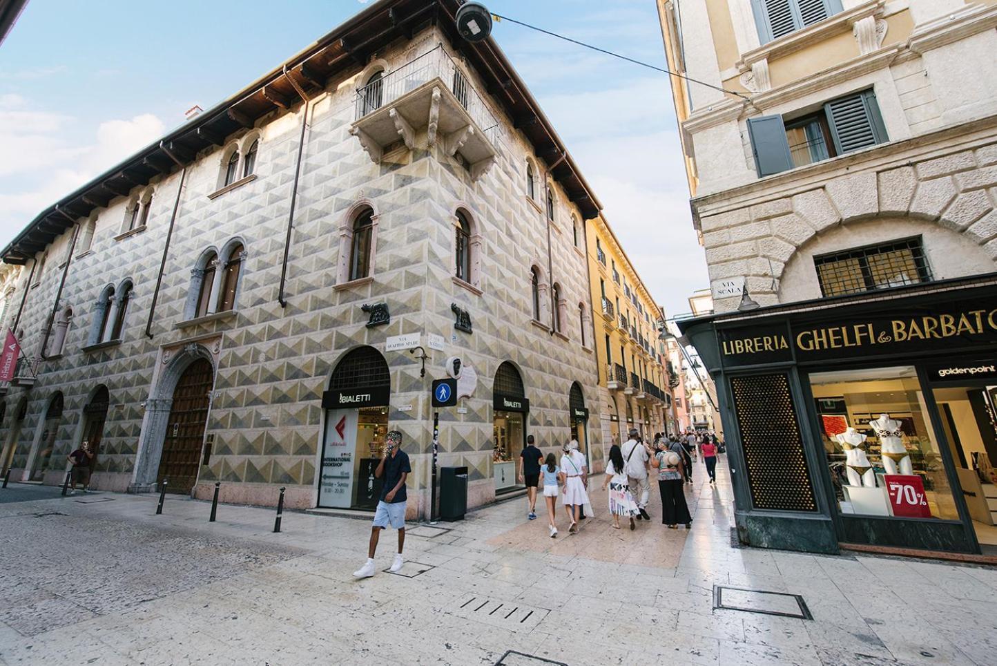 Palazzo Confalonieri Da Lisca * Verona