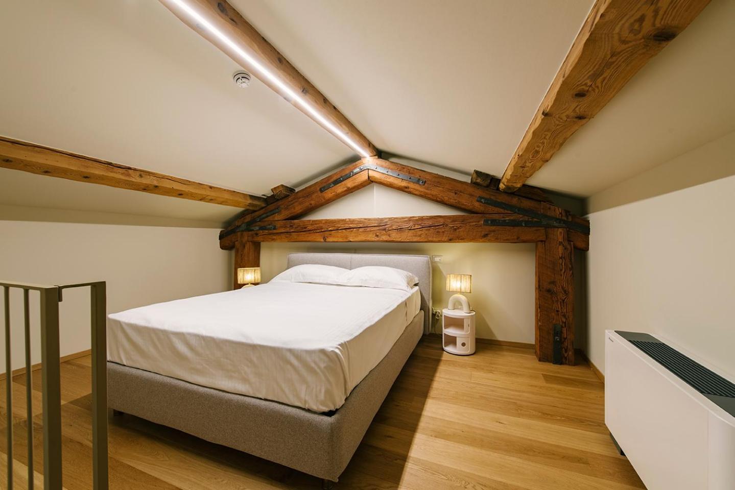 Apartment Palazzo Confalonieri Da Lisca