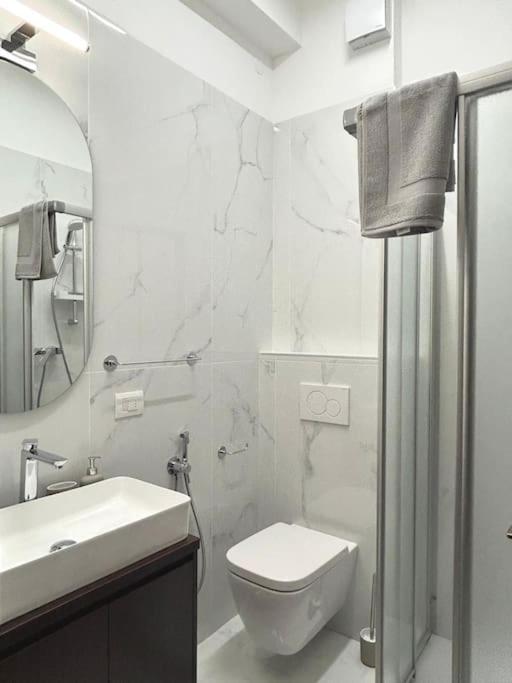 Porta Vescovo Stylish Close To Downtown Apartment Verona