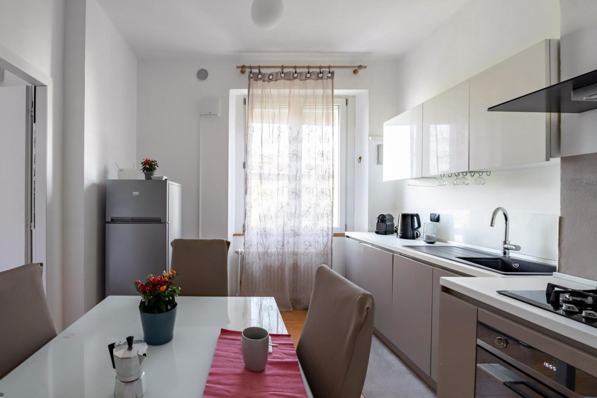 Modern Near Centre! * Verona