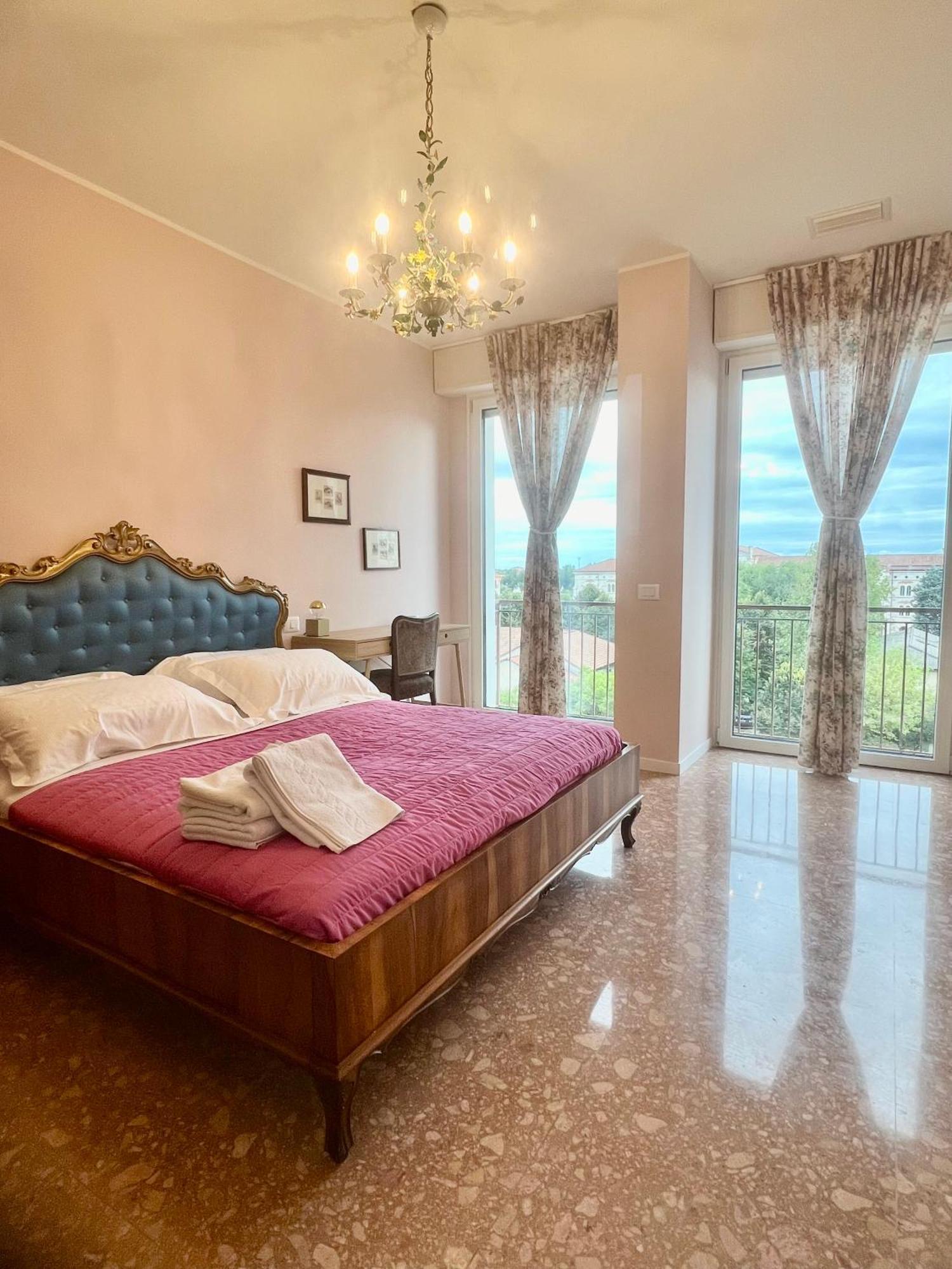 Apartamento Centro Storico Grande Casa Moderna Verona