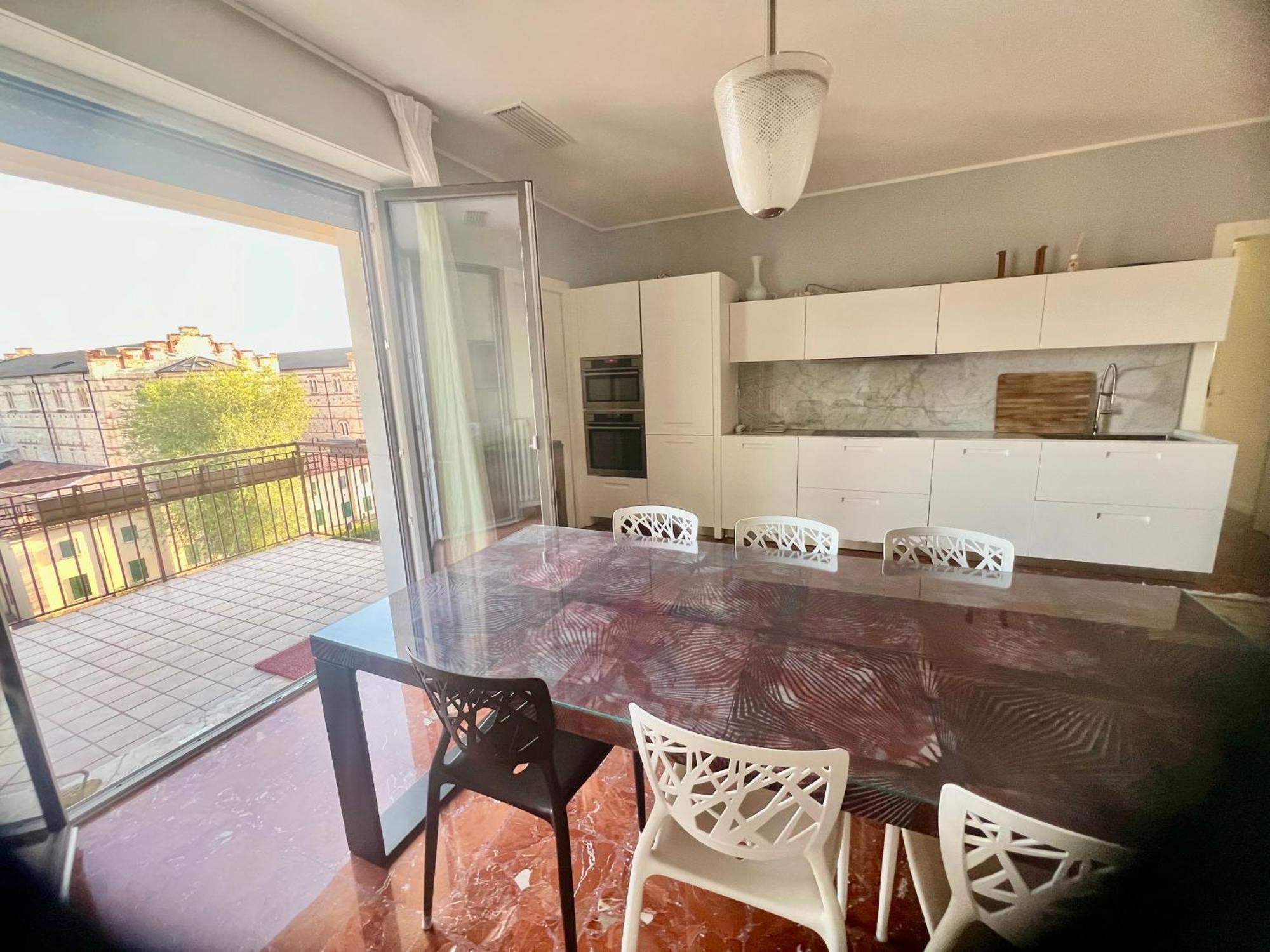 Apartamento Centro Storico Grande Casa Moderna Verona
