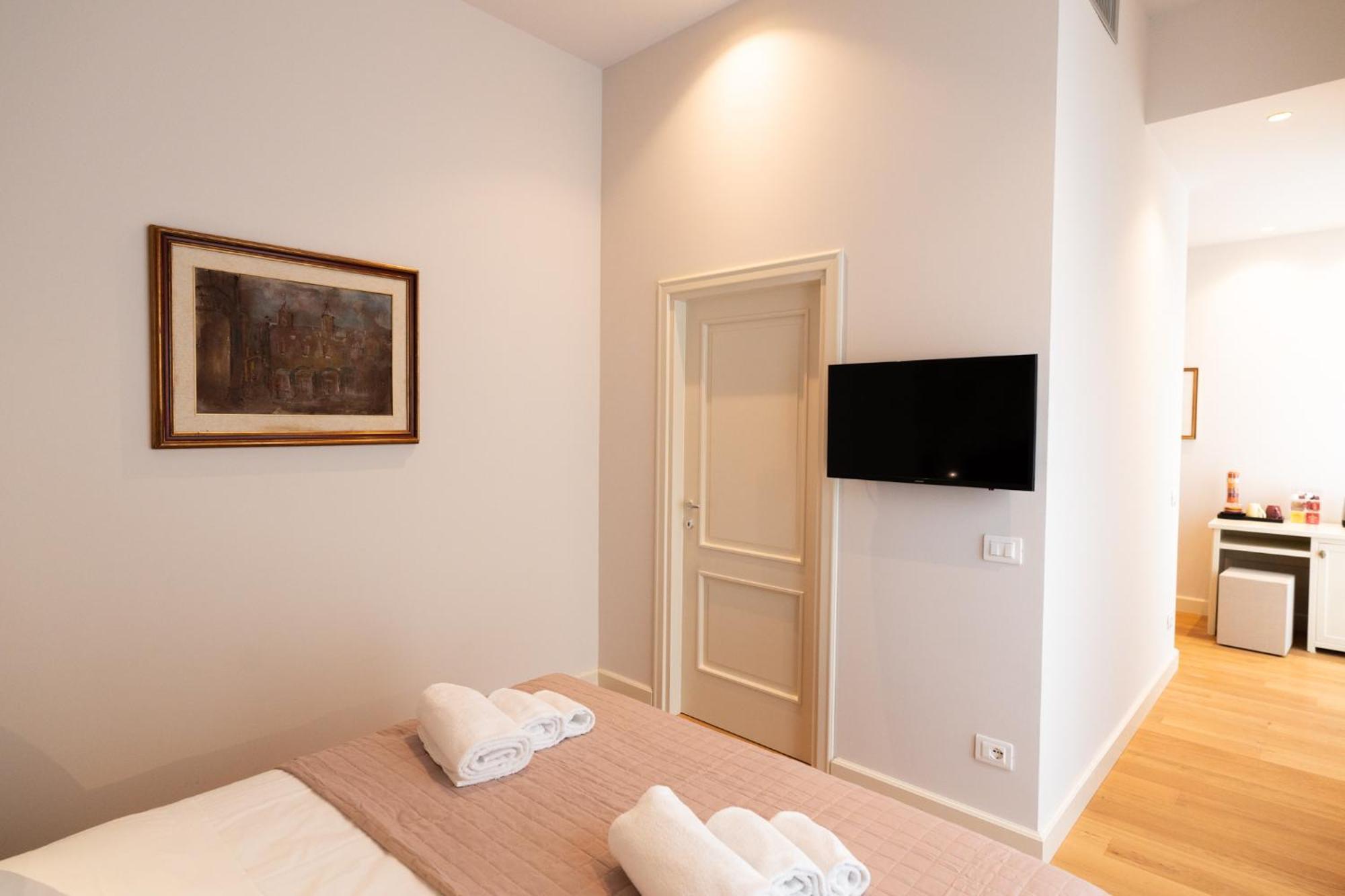 Palazzo Biasini By Postcardsfrom Guest house Verona