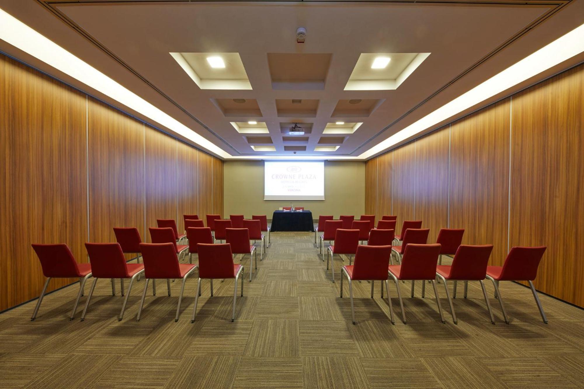 Crowne Plaza Fiera, An Ihg Hotel 4*