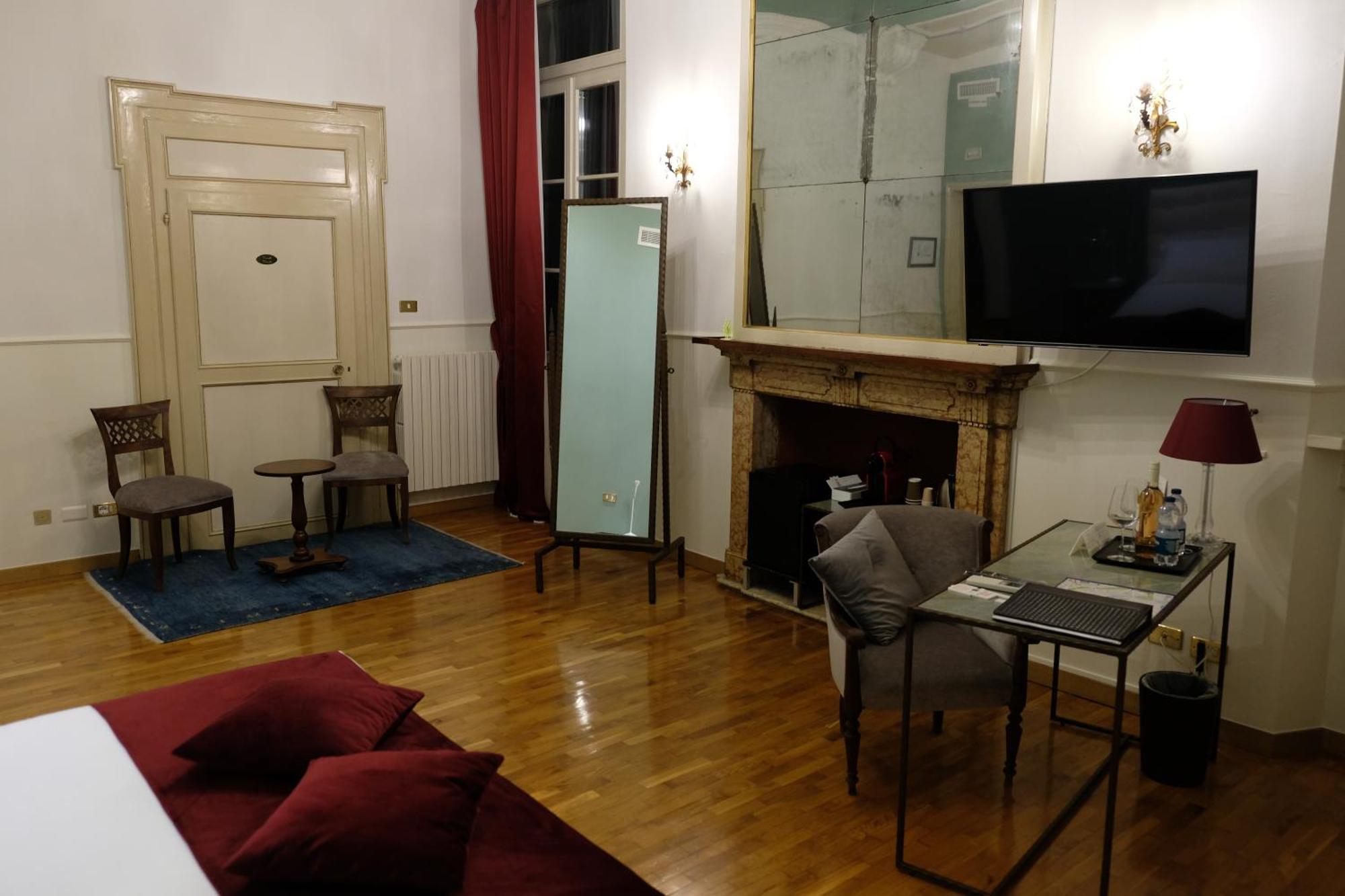 Palazzo Negri *