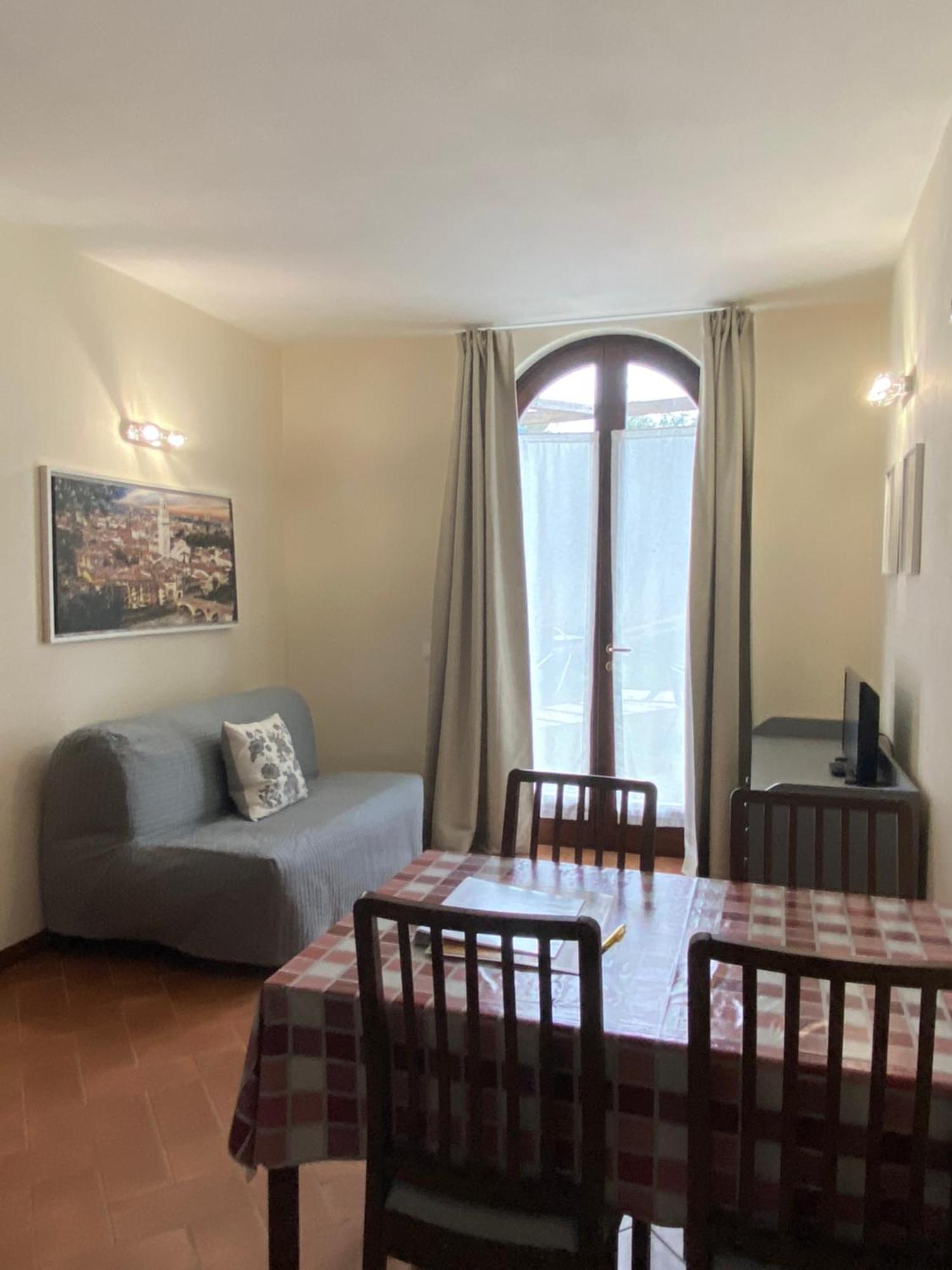 Residenza Cipressi E Olivi Appartement *