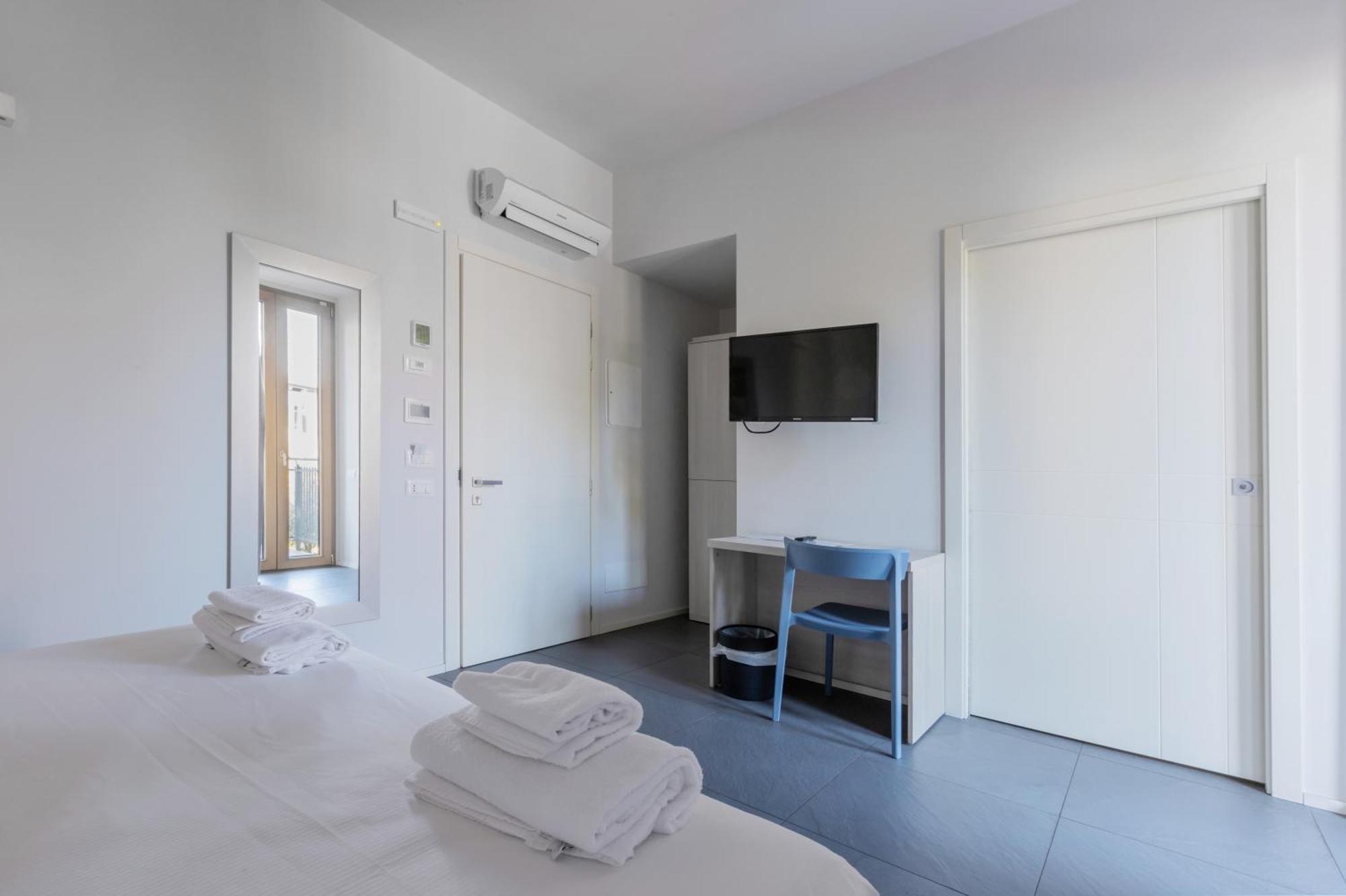 Hostel Stravagante & Verona