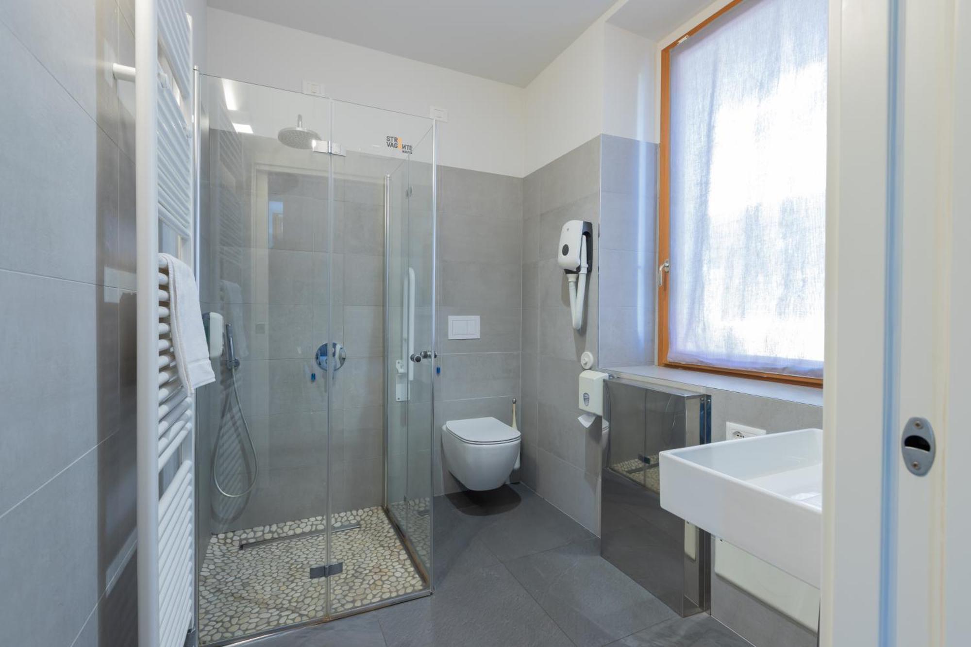 Hostel Stravagante &