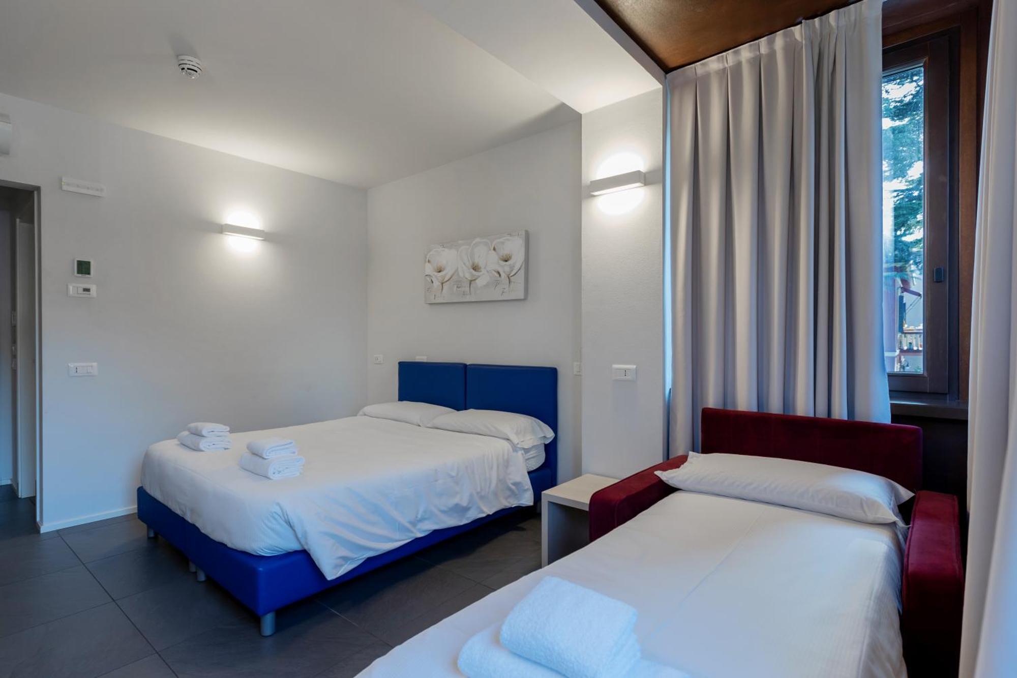 Hostel Stravagante & Verona