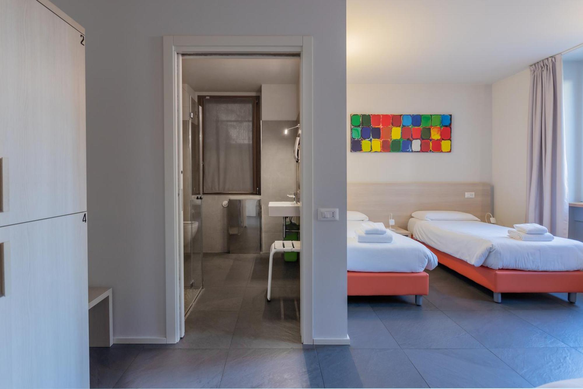 Stravagante & Hostel *