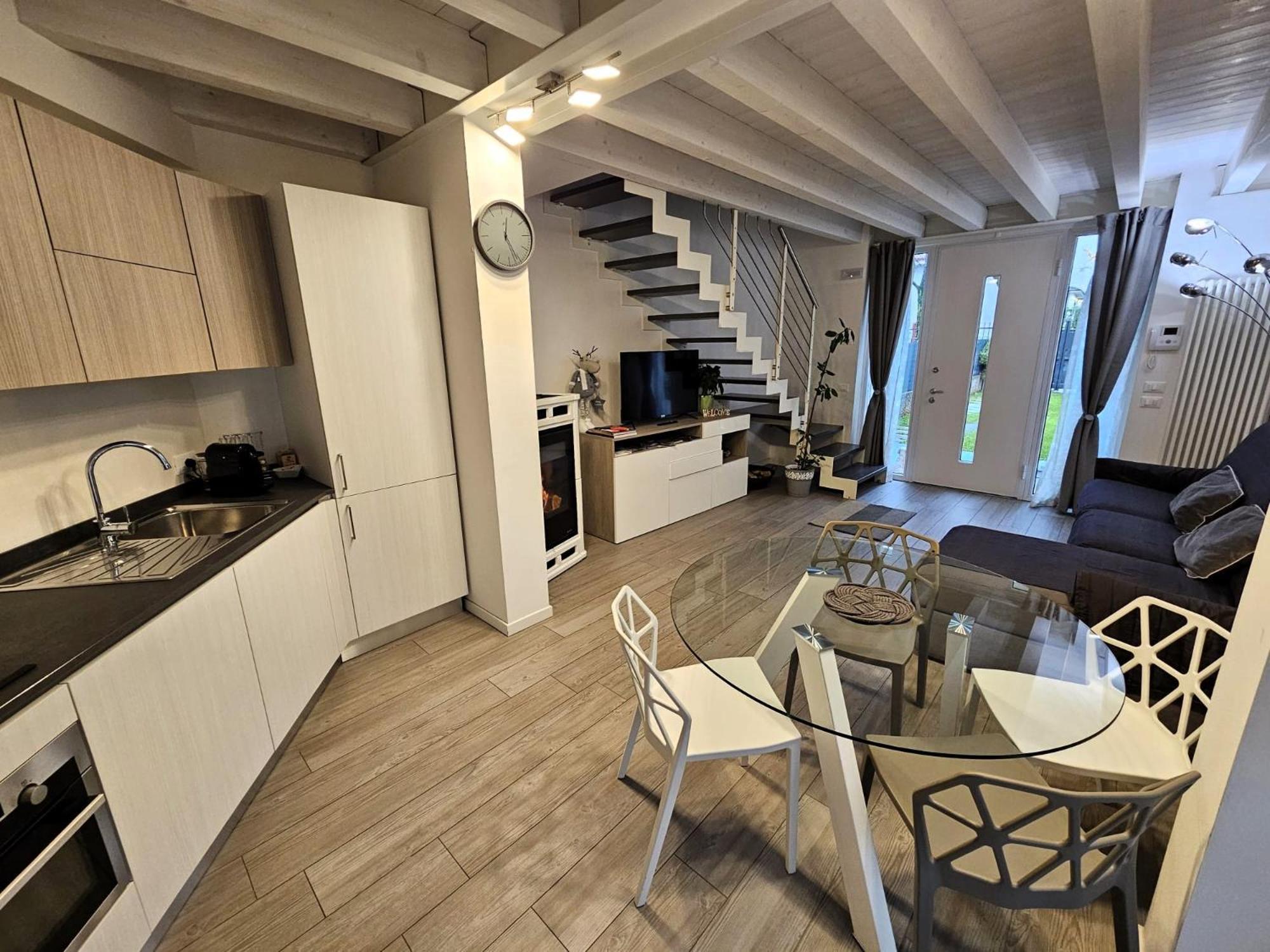 Joy - Luxury * Verona