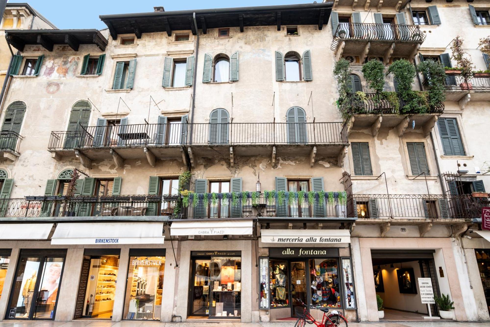 Căn hộ Luxury On Piazza Erbe