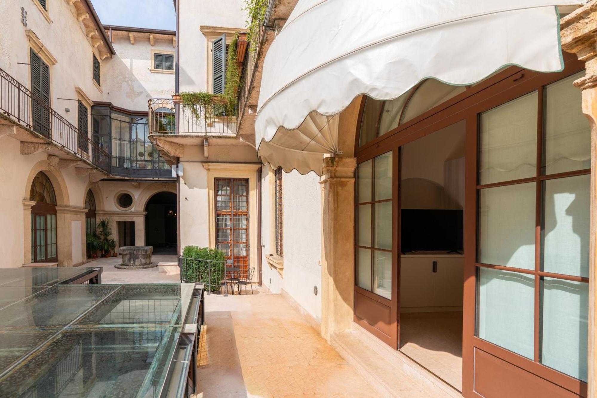 Domus - Palazzo Lugo