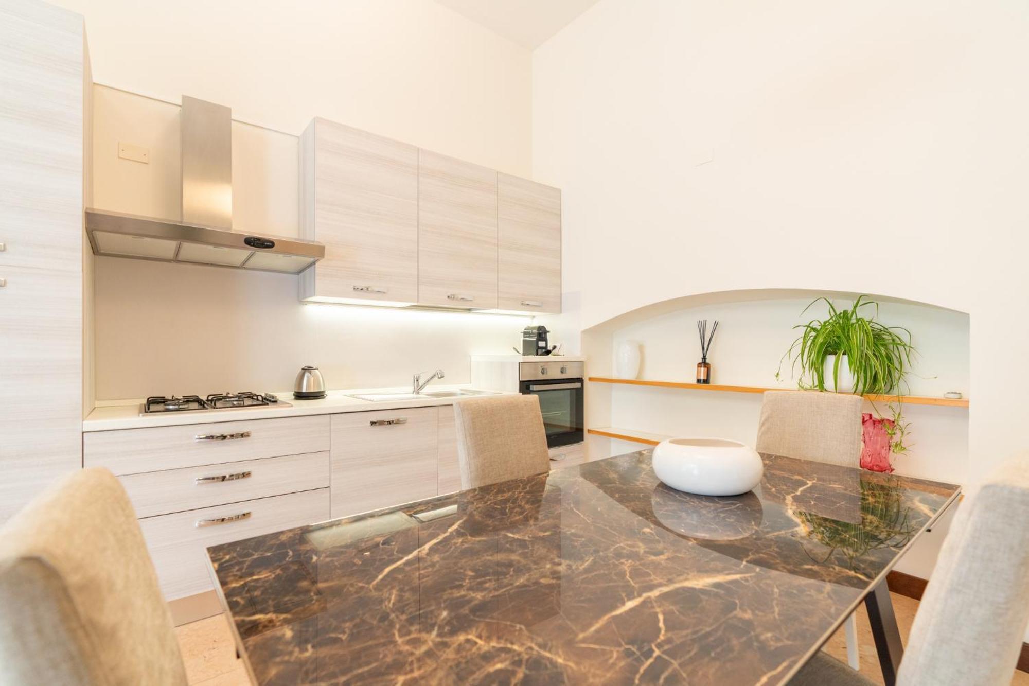 Domus - Palazzo Lugo Apartment Verona