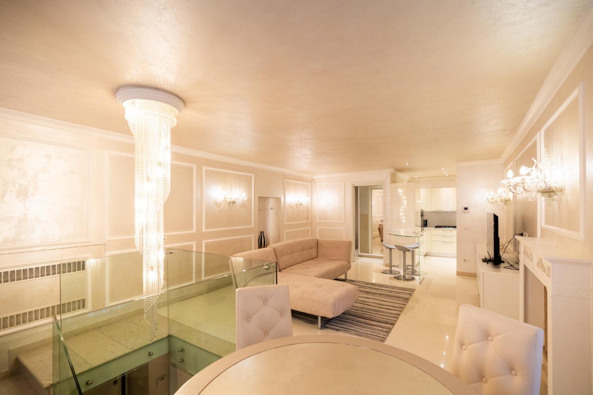 Domus - Palazzo Lugo Apartment *