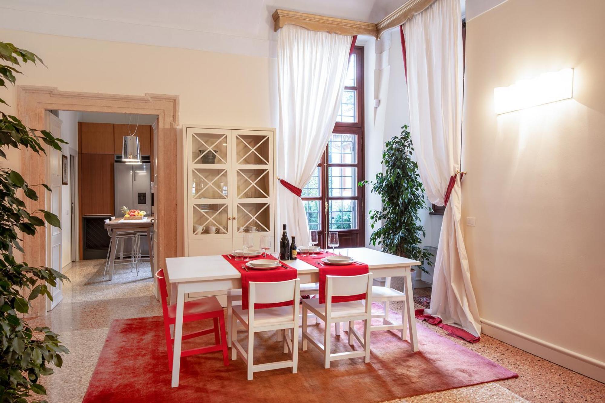 Apartment Domus - Palazzo Lugo *
