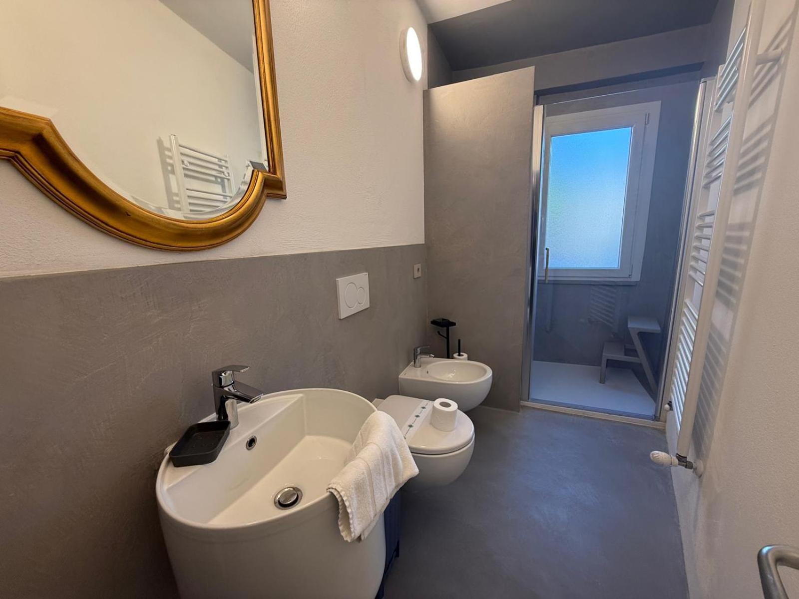 B&B Relax Rooms - Villa Segala 5A Guest house