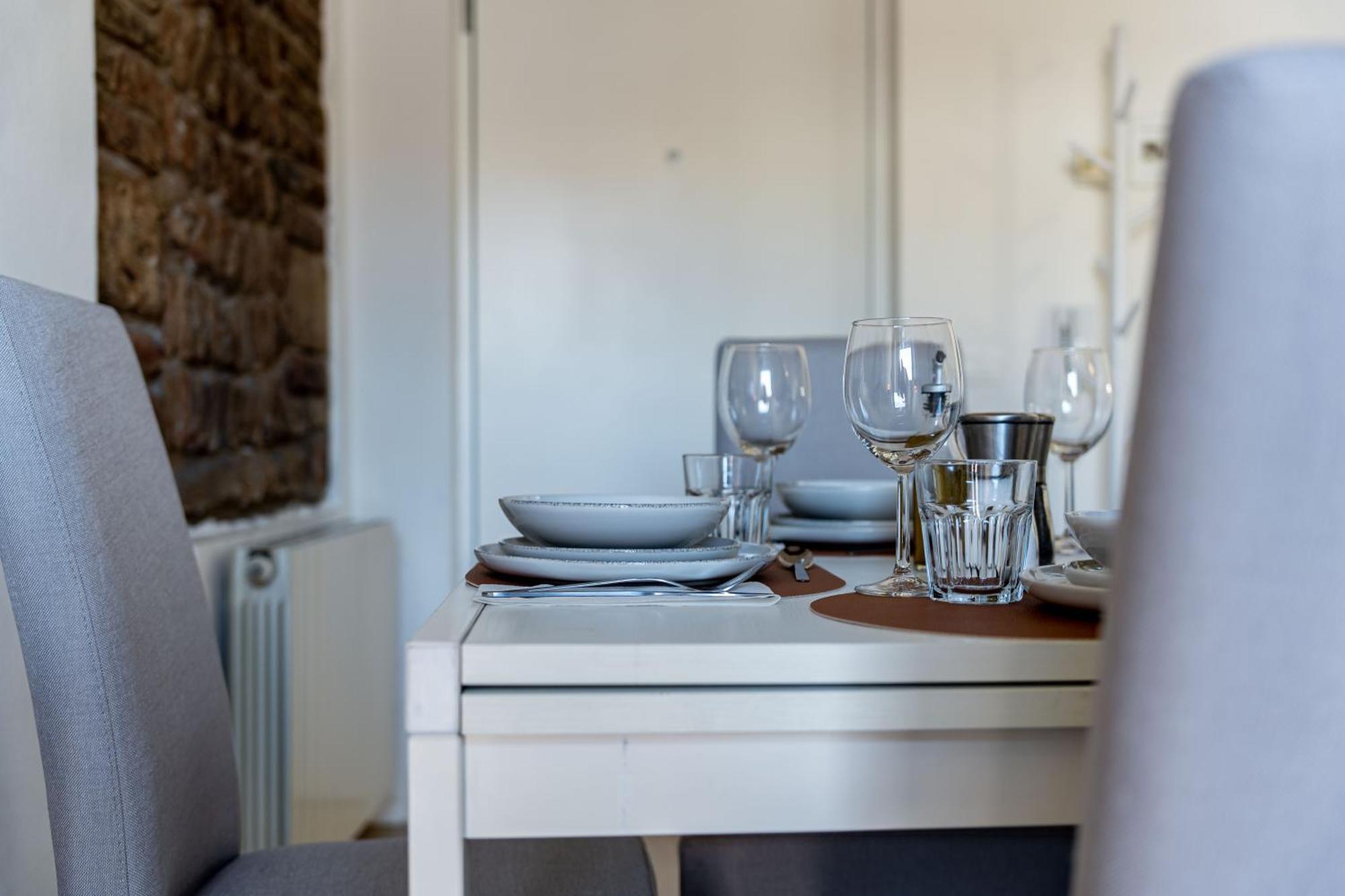 Casa Milu - Vicolo Satiro, Old Town Apartment Verona