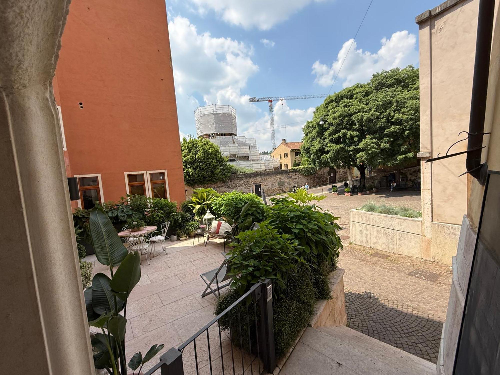 Dolce Santo Stefano Apartment Verona