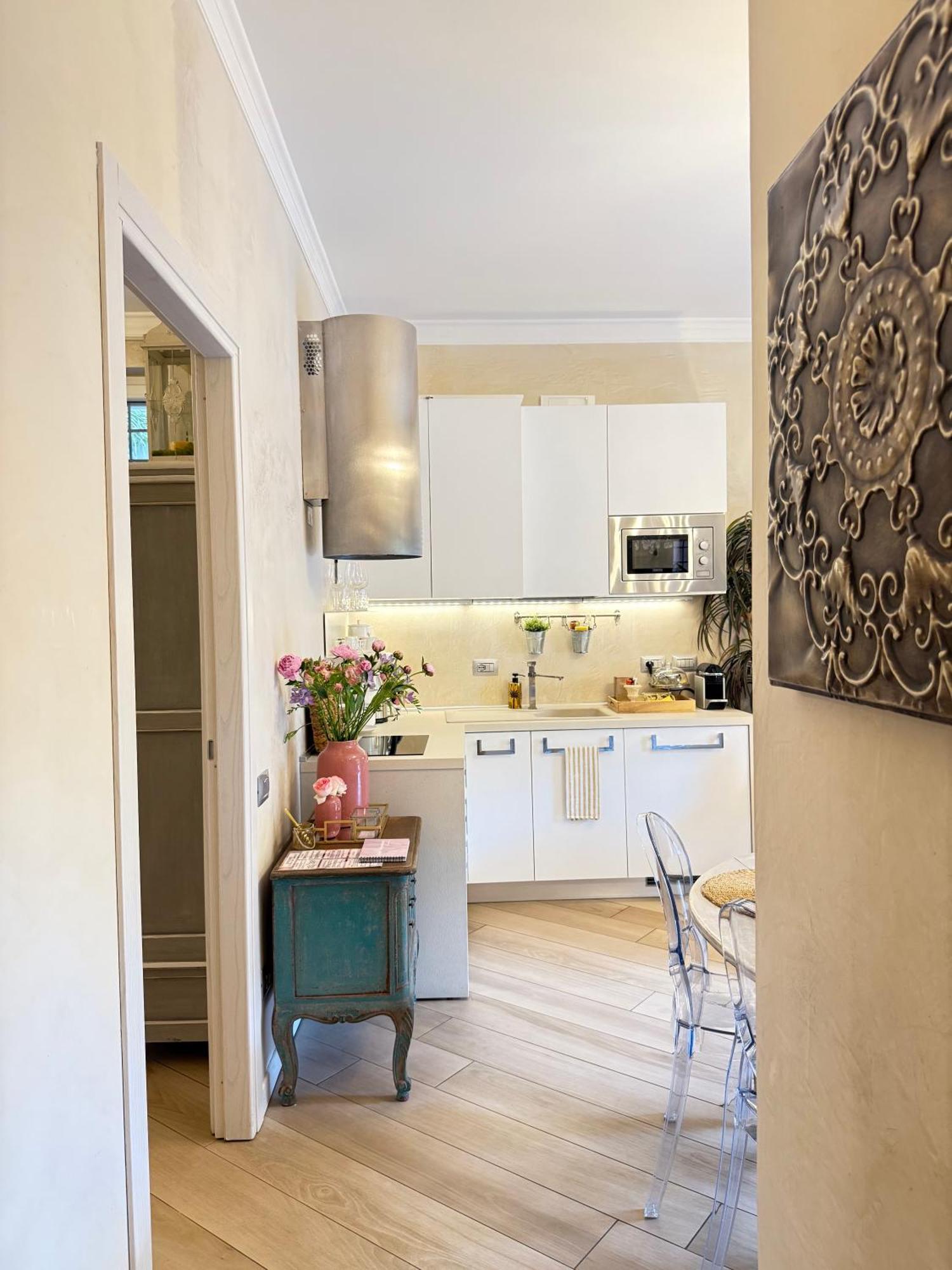 Dolce Santo Stefano Apartment *