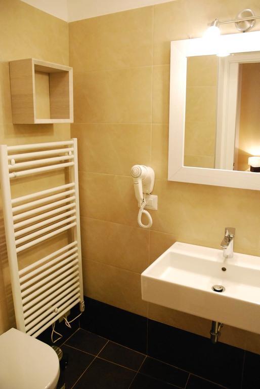 Wallace Luxury Apartment