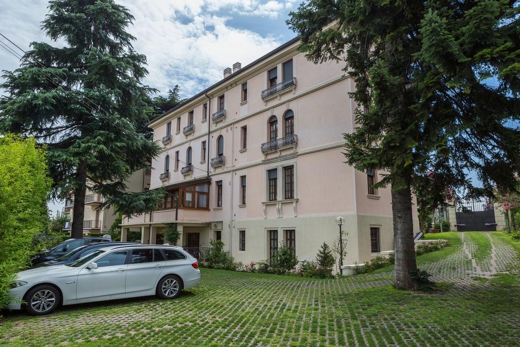 Mainard Verona