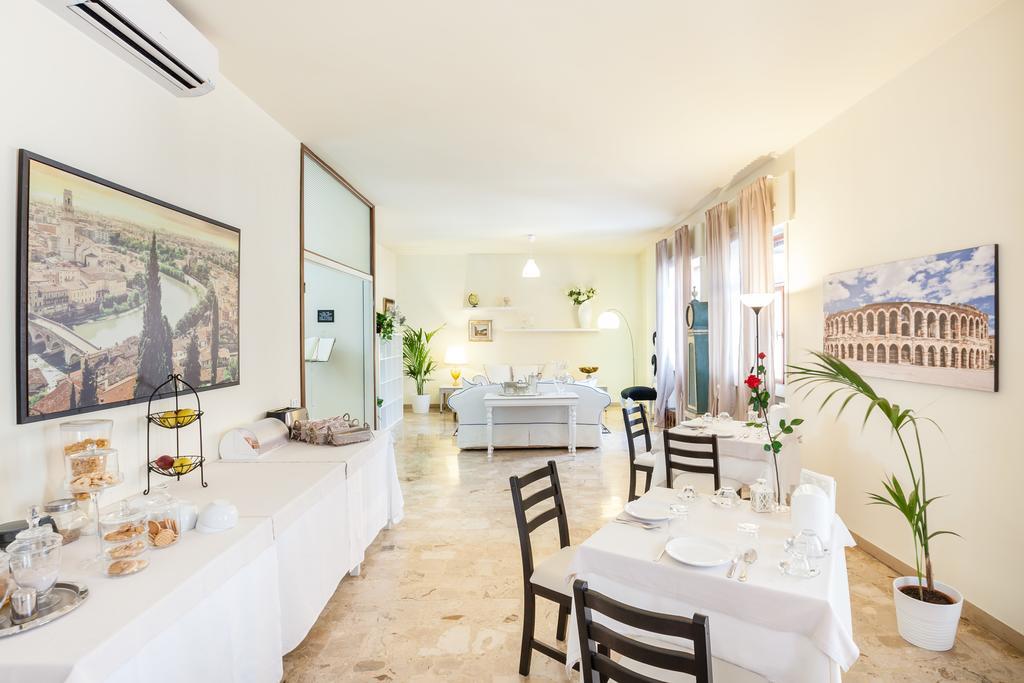 Happiness - Center Bed & Breakfast
