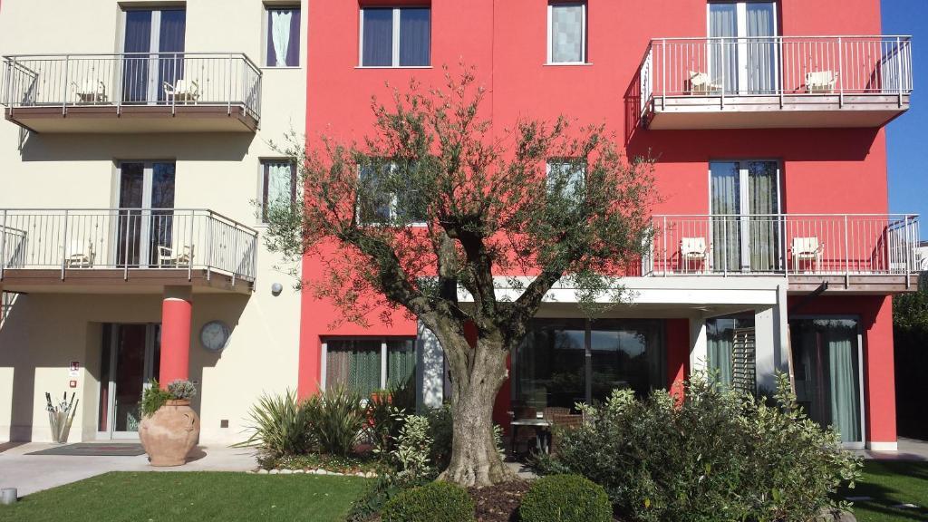 Hotel La Grotta 3*