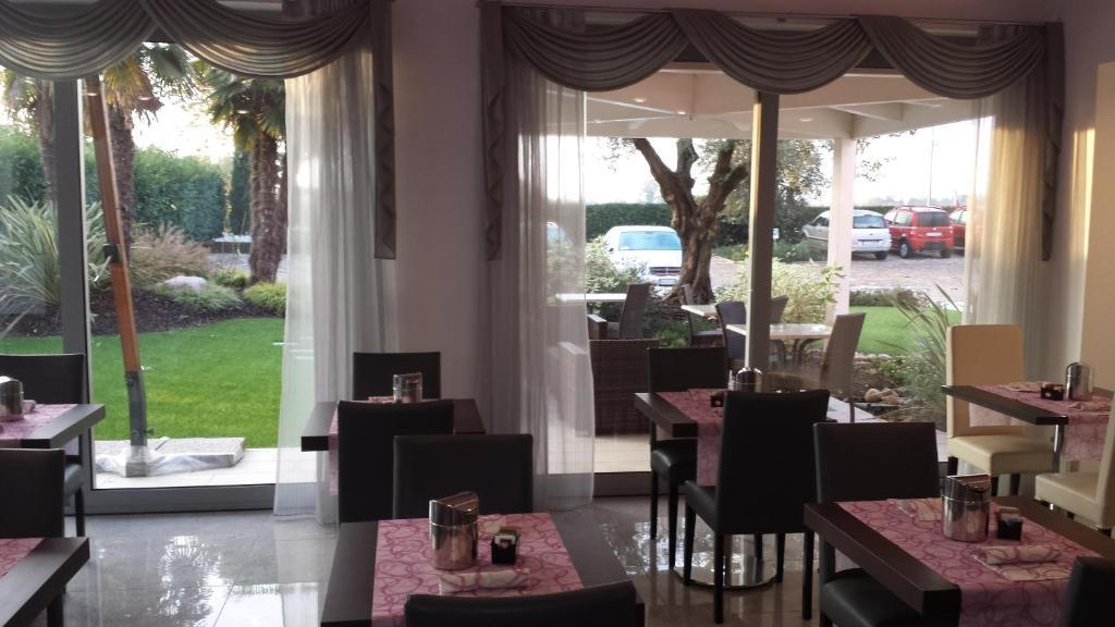 La Grotta Hotel 3*