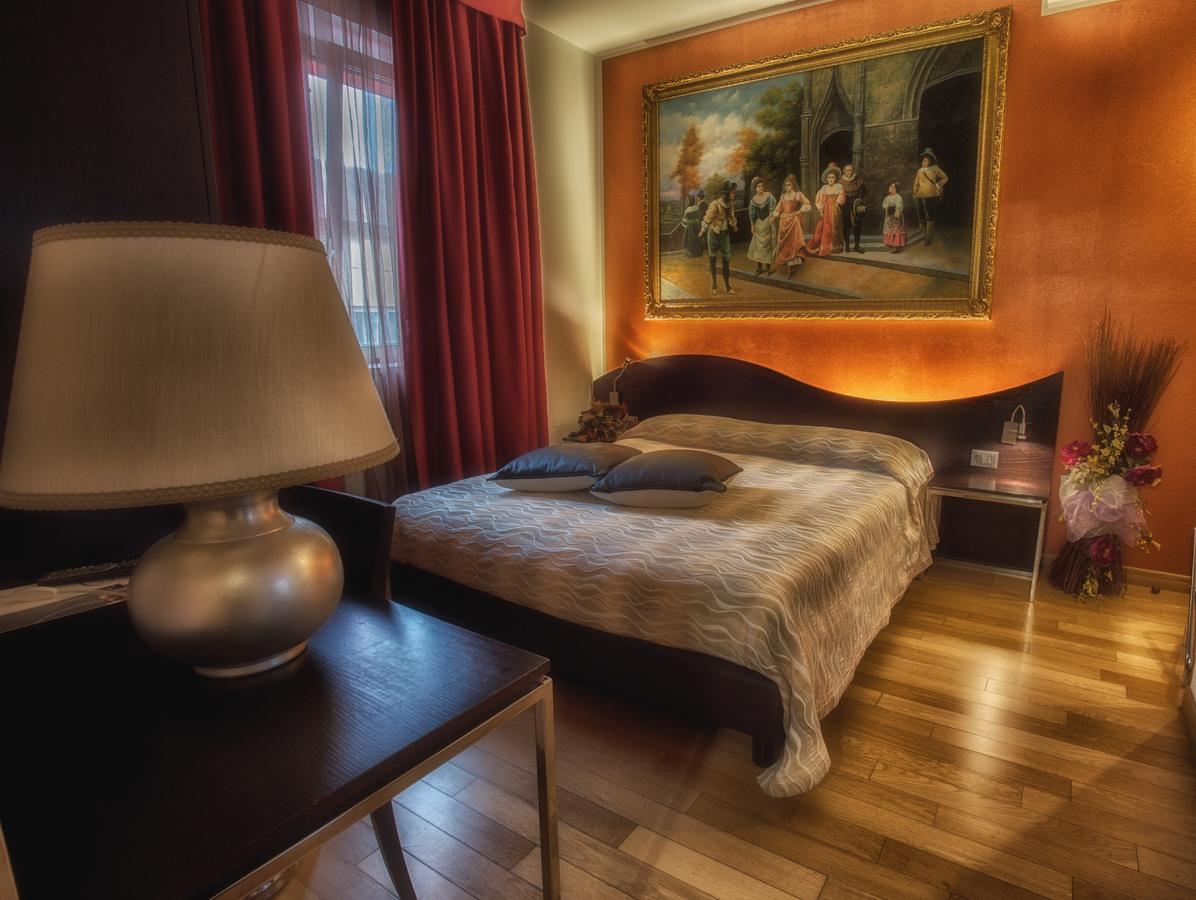 La Grotta Hotel 3*