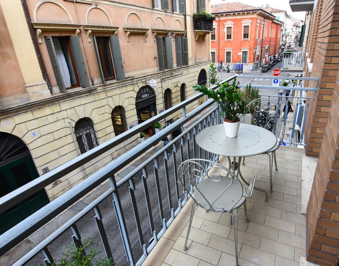 Apartment 3 Amici