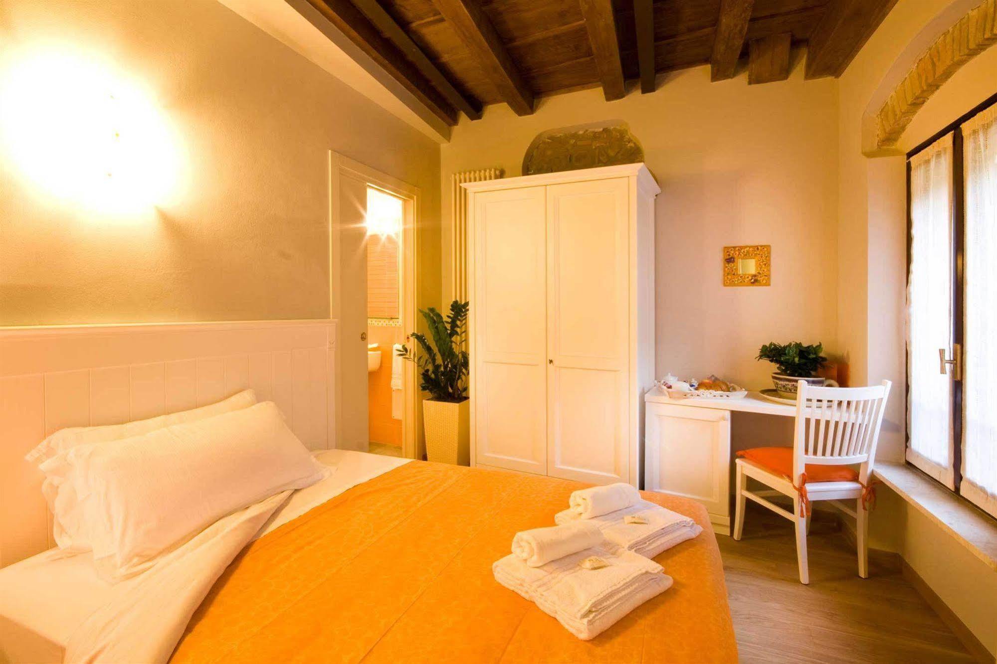 Residenza Cuordiverona Guest house 2*