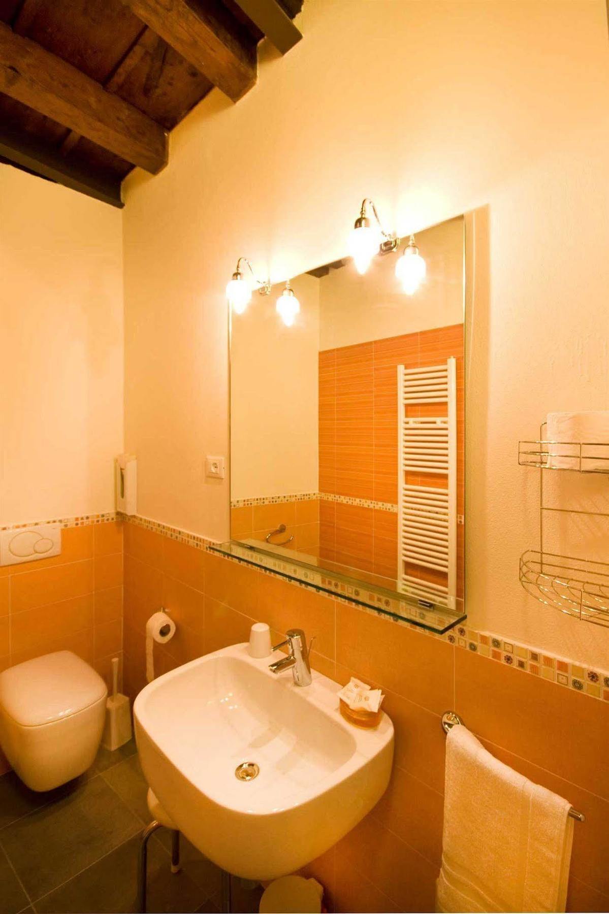 Residenza Cuordiverona Guest house 2*