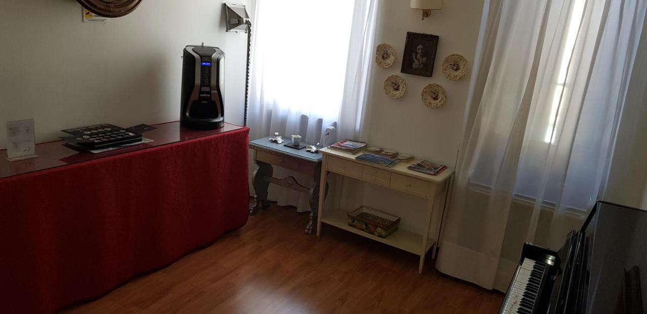 Mi Casa Es Tambien Tu Casa Vips Affittacamere *