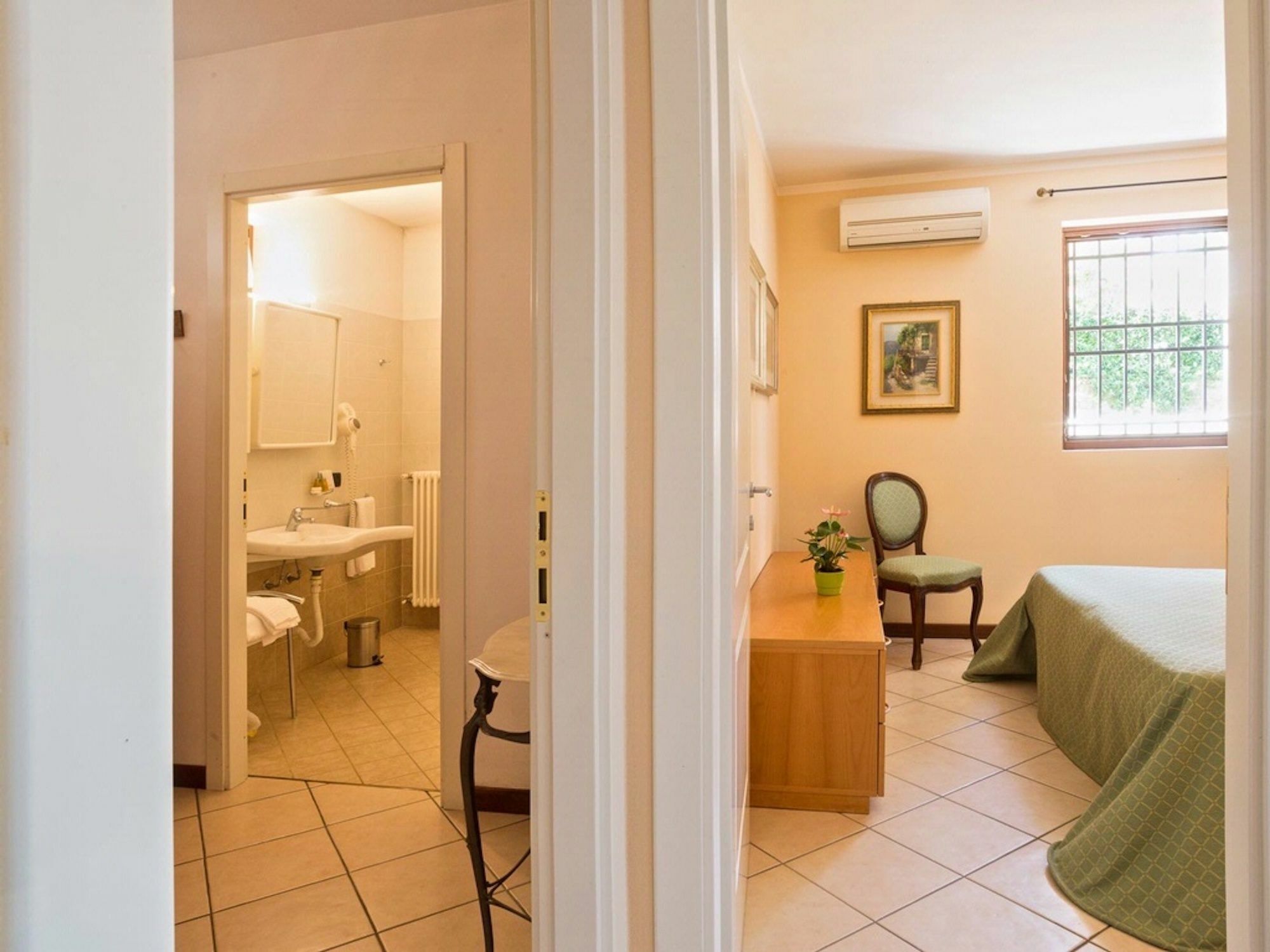 Mainard Aparthotel Verona