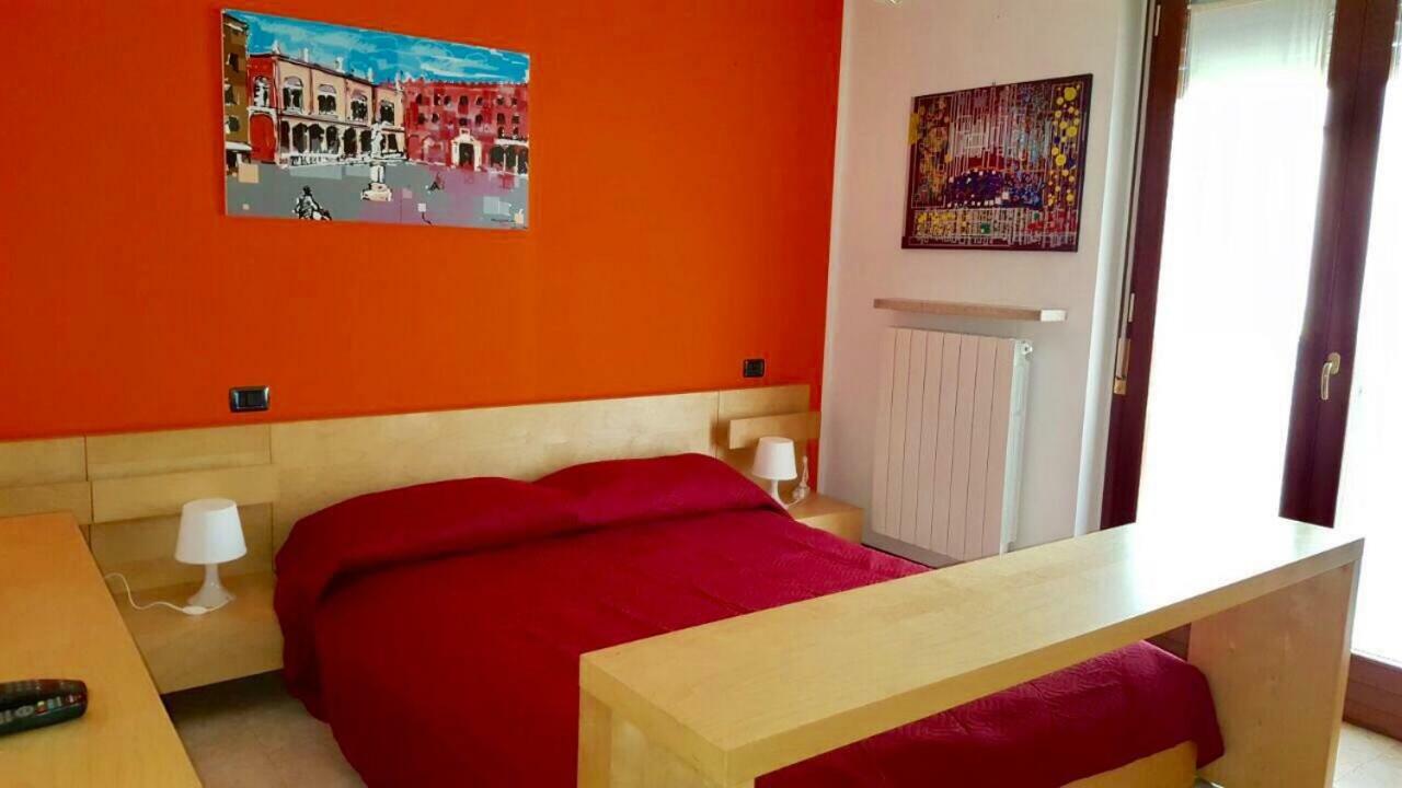 Scuderlando 48 Appartement *