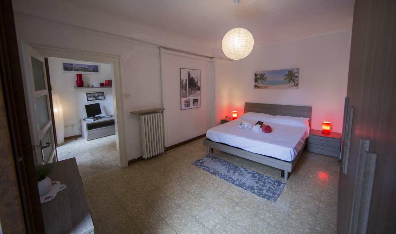 Alice's Apartment *