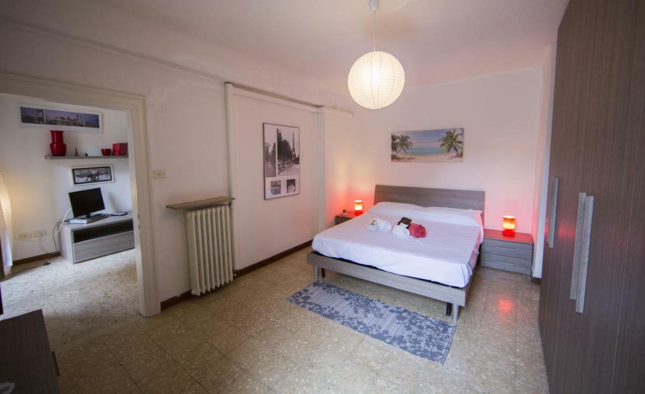 Alice's Apartment *