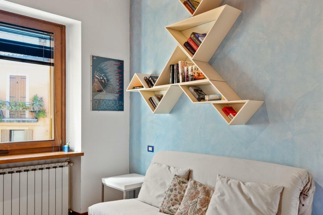 Porta Vescovo Colourful Flat Apartment Verona