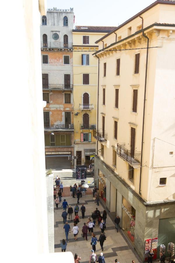 Montecchi