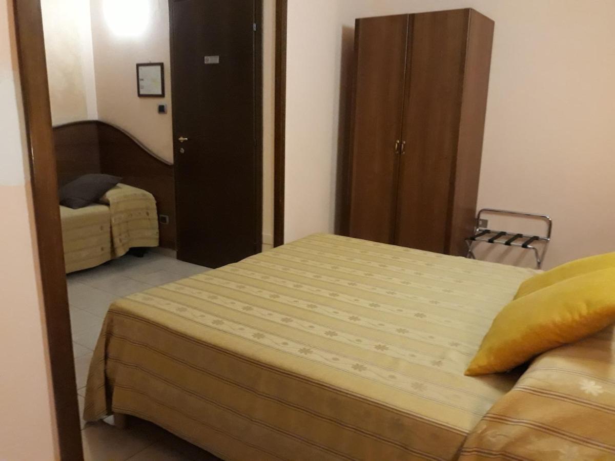 Cavour Hotel 2*